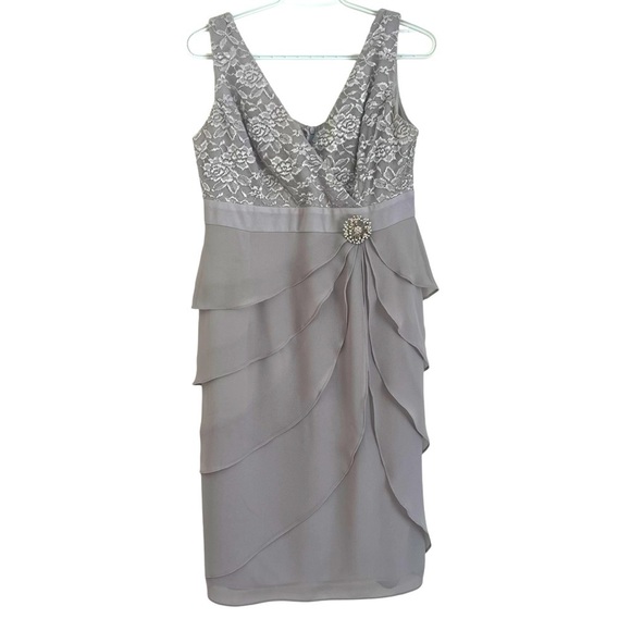 Silver Lace Chiffon Dress S Glam Formal Gown w/ Brooch Mother of the Bride Prom - Picture 1 of 16